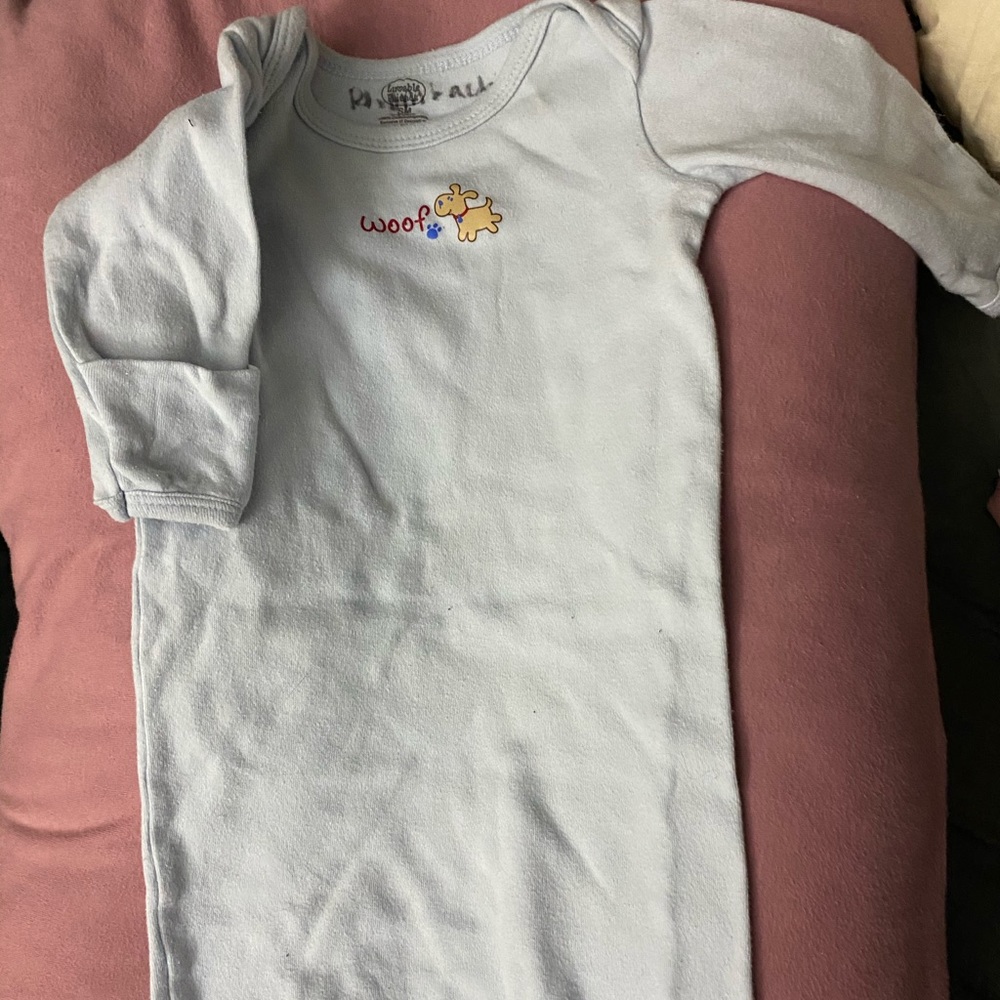 4/$10 luvable friends dog gown